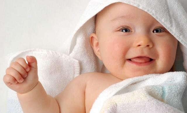 Read more about the article Kulit Bayi Sensitif ? Cari Tahu Perawatan Nya Disini
